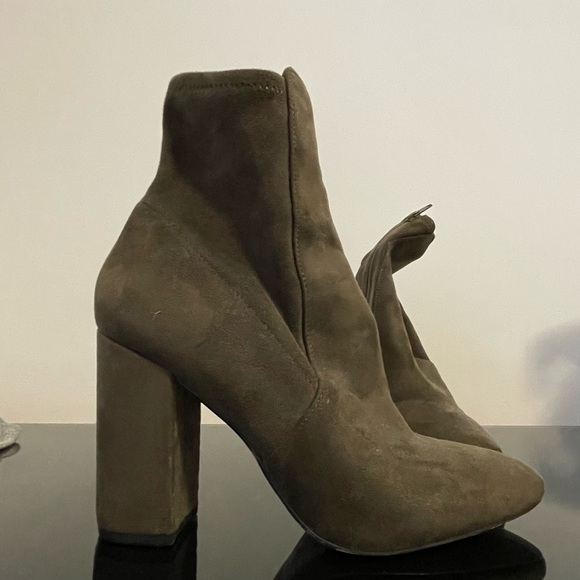 ALDO Suede Boots - Picture 1 of 1